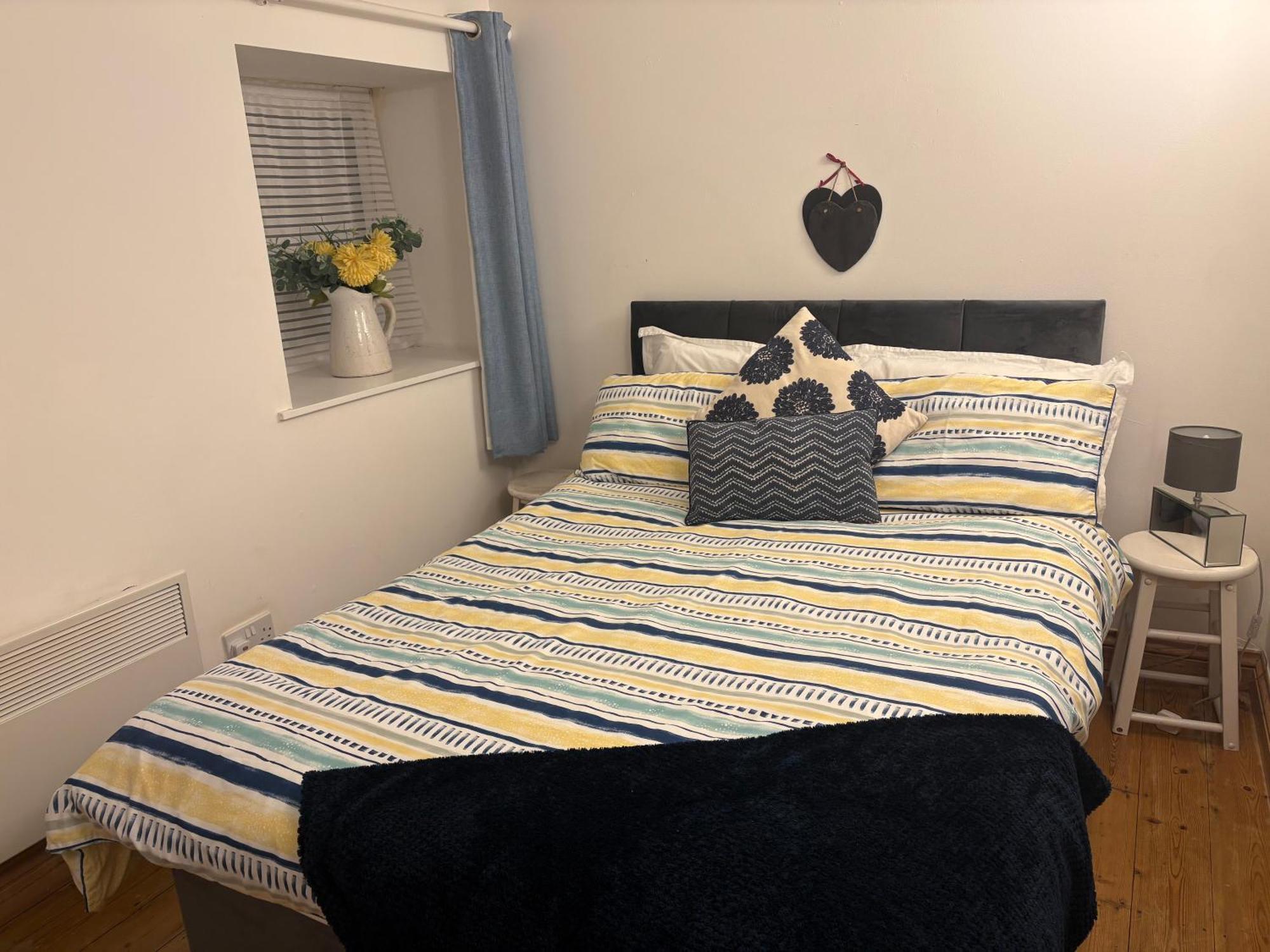 Seaton, Devon, Two Bed Apartment, Just Off The Sea Front. Екстериор снимка